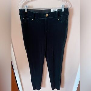 INC NWT Green Velvet jean style pants Size 12 Holiday Festive (T)